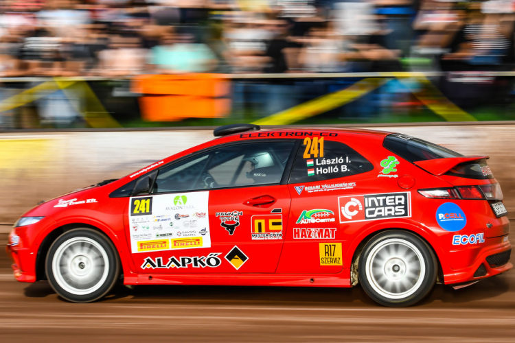 Technikai hiba állította meg a László-Holló párost Miskolcon