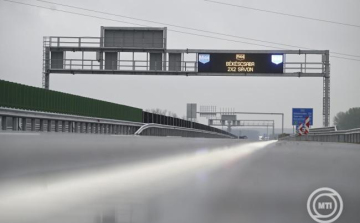 A kényelmi díj eltörlésével több mint félmilliárd forint marad az autósoknál